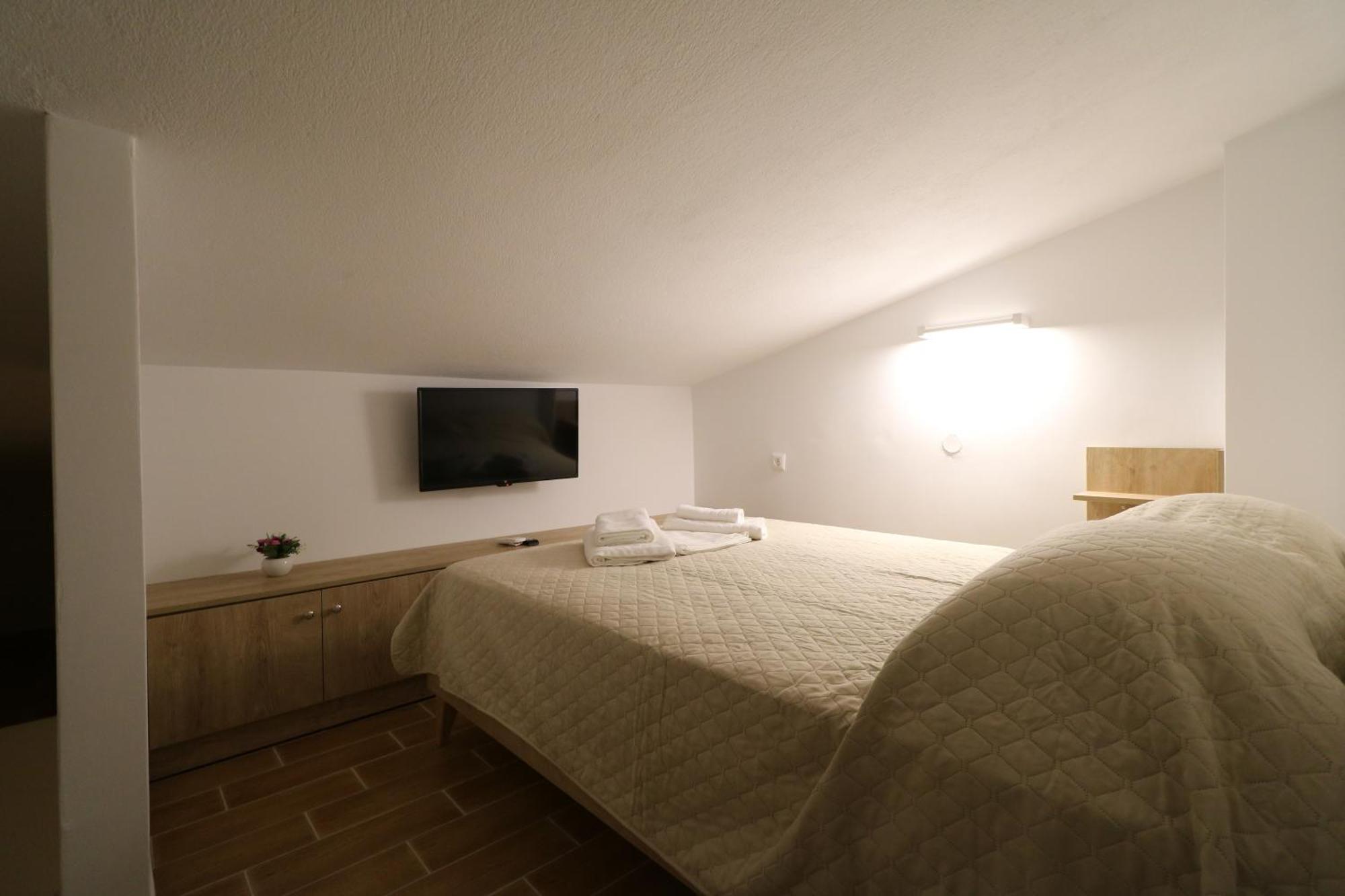Nikiti Comfort Room photo
