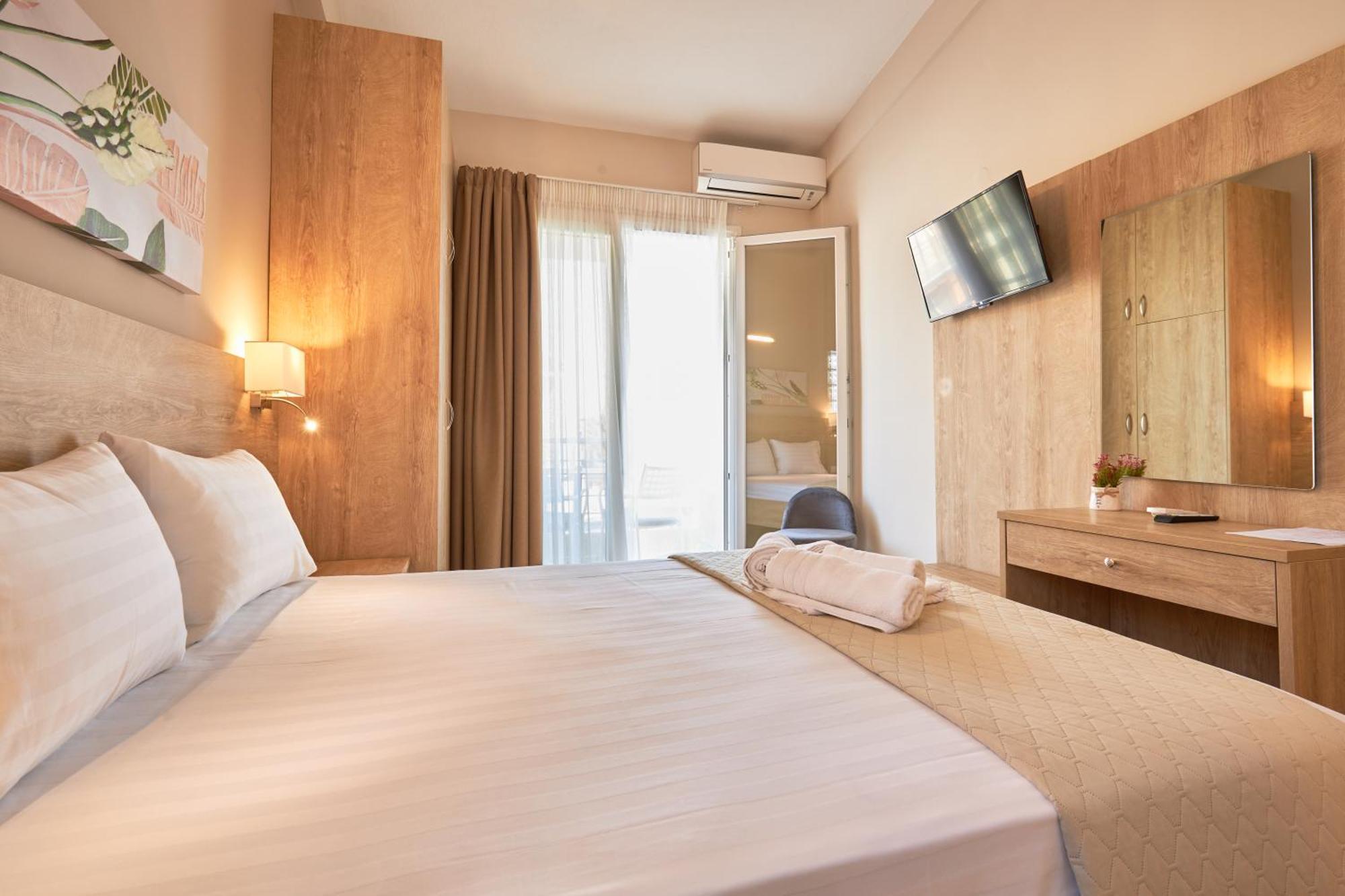 Nikiti Comfort Room photo